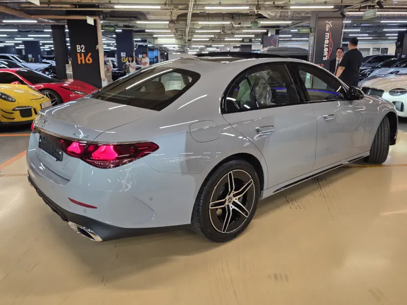 Mercedes-Benz E-Class