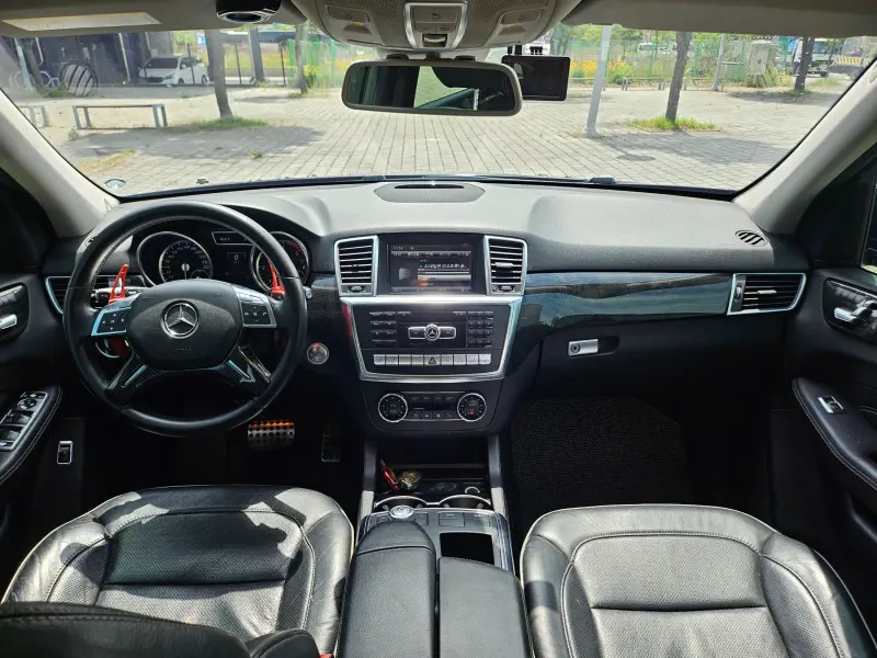 Mercedes-Benz M-class