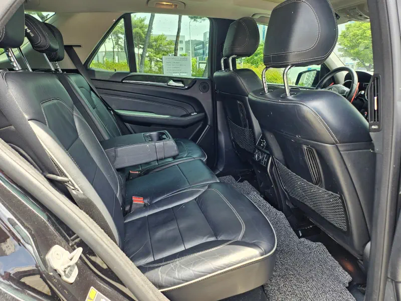 Mercedes-Benz M-class