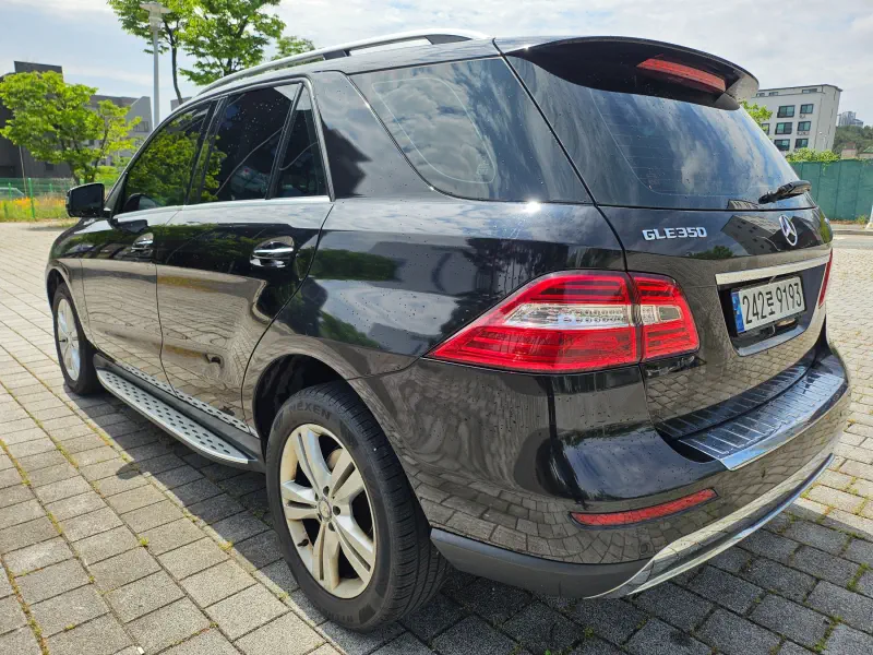 Mercedes-Benz M-class