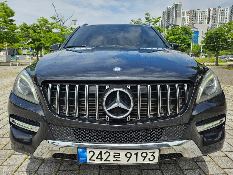 Mercedes-Benz M-class
