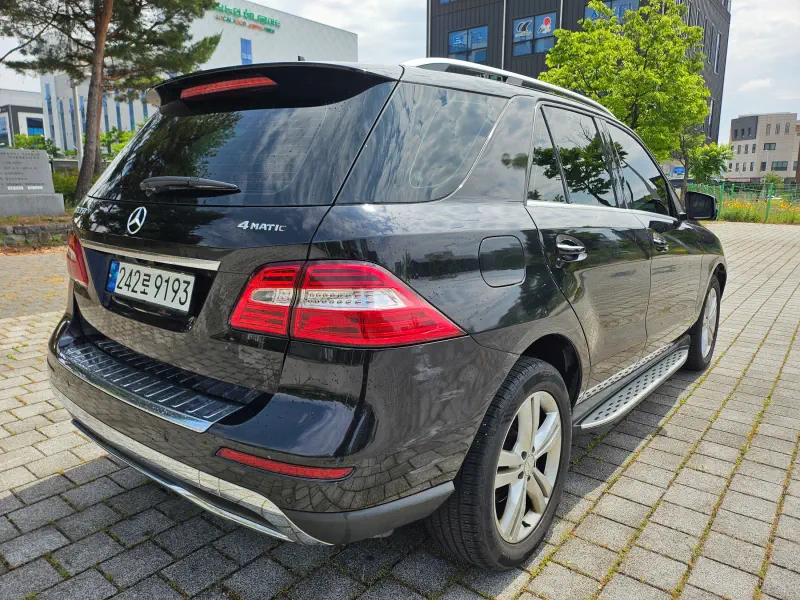 Mercedes-Benz M-class