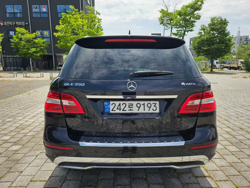 Mercedes-Benz M-class