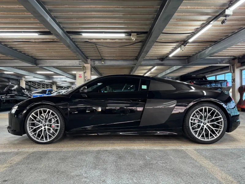 Audi R8