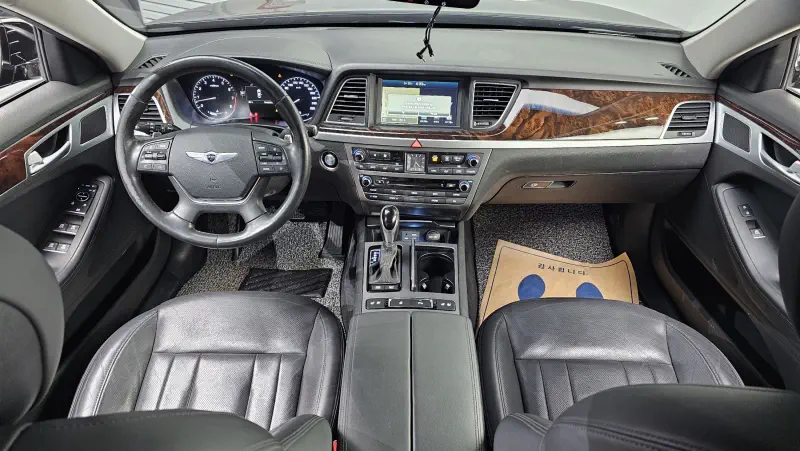 Hyundai Genesis