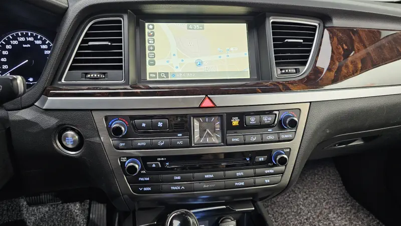 Hyundai Genesis