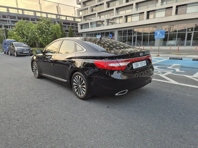 Hyundai Grandeur