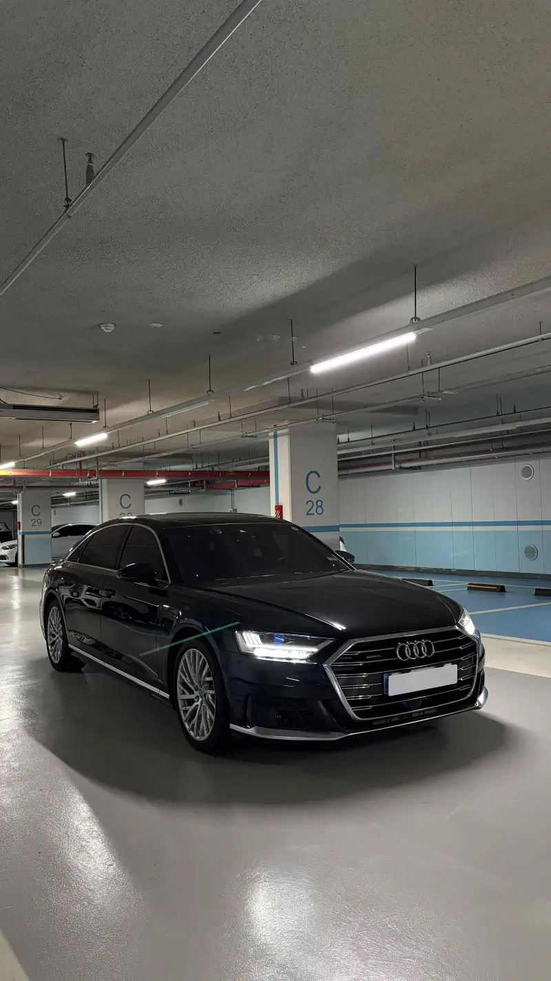 Audi A8