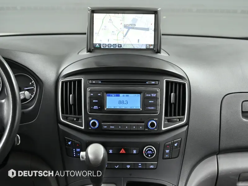 Hyundai Grand Starex