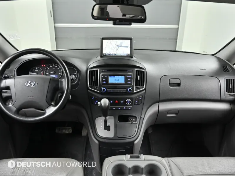 Hyundai Grand Starex
