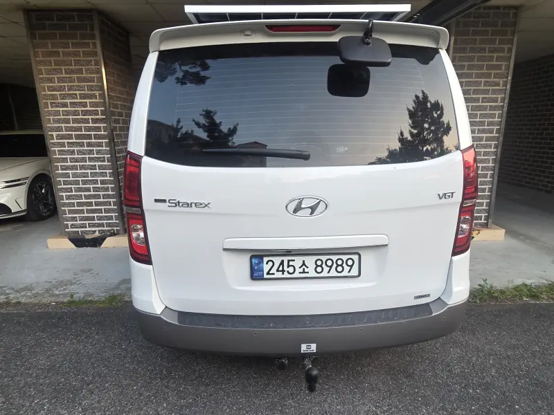 Hyundai Grand Starex