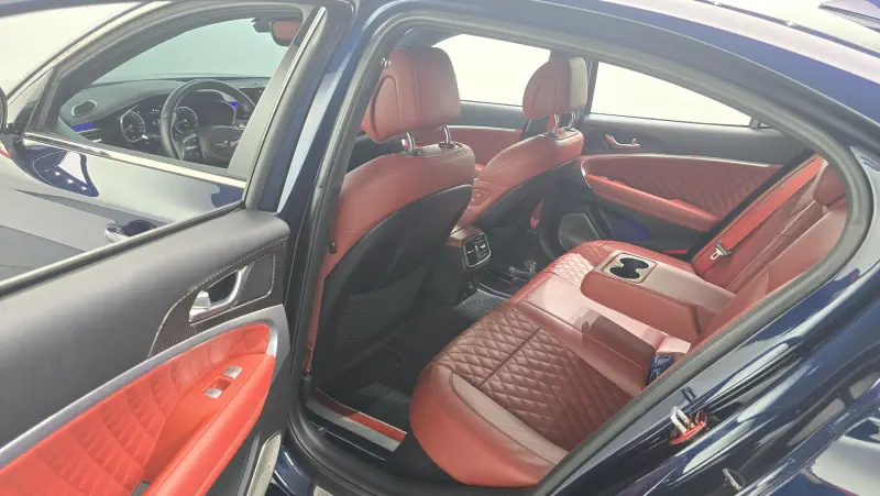 Genesis G70