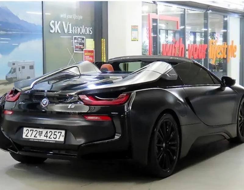 BMW i8