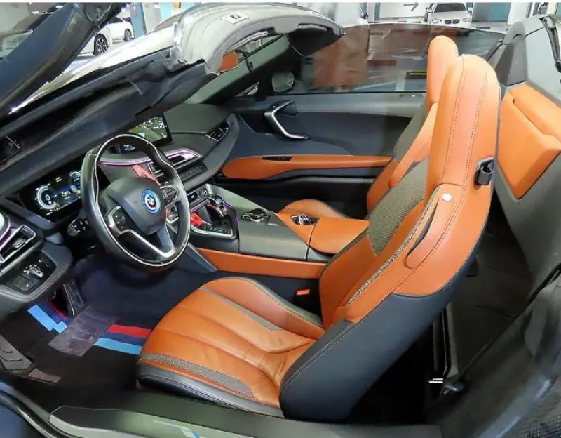 BMW i8
