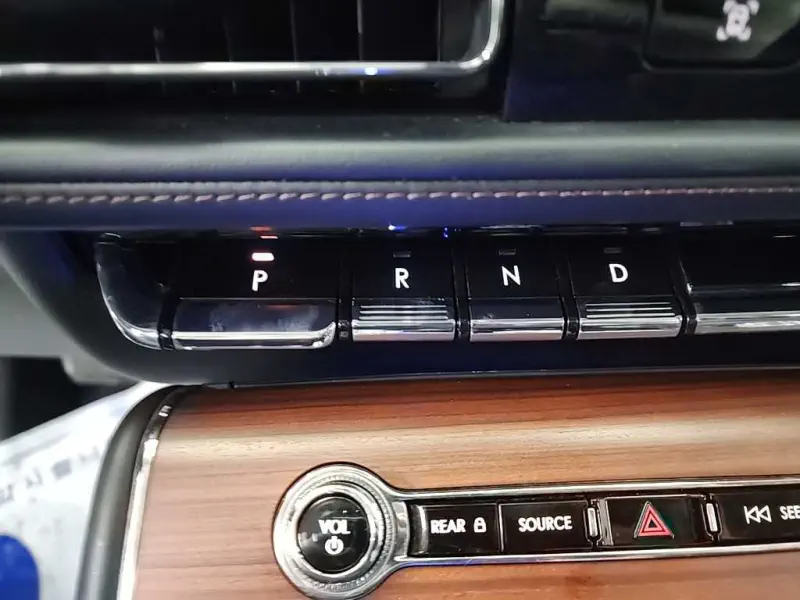 Lincoln Aviator
