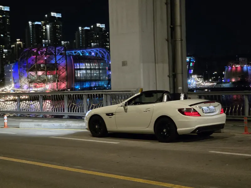 Mercedes-Benz SLK-Class