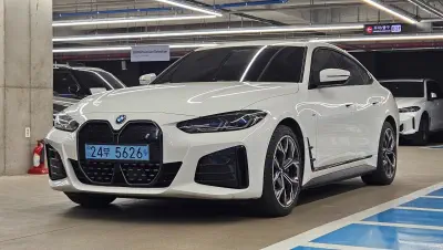 BMW i4