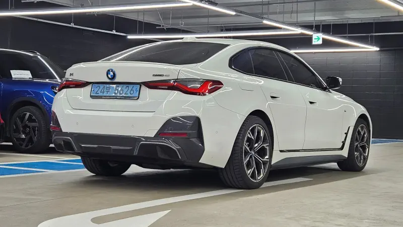 BMW i4
