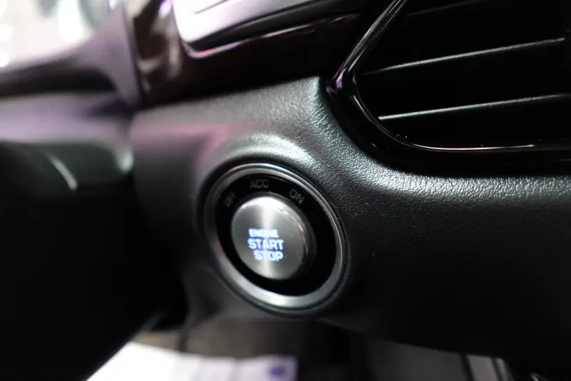 Genesis EQ900