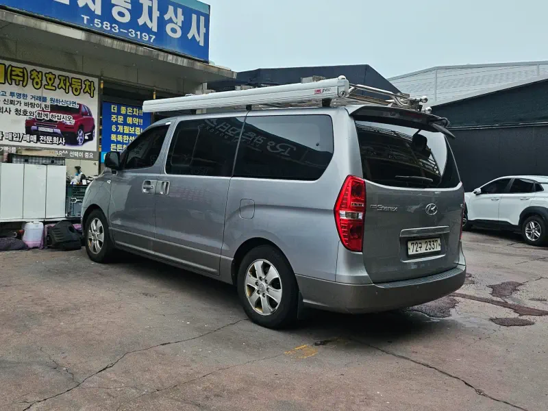Hyundai Grand Starex