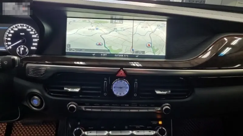 Genesis EQ900