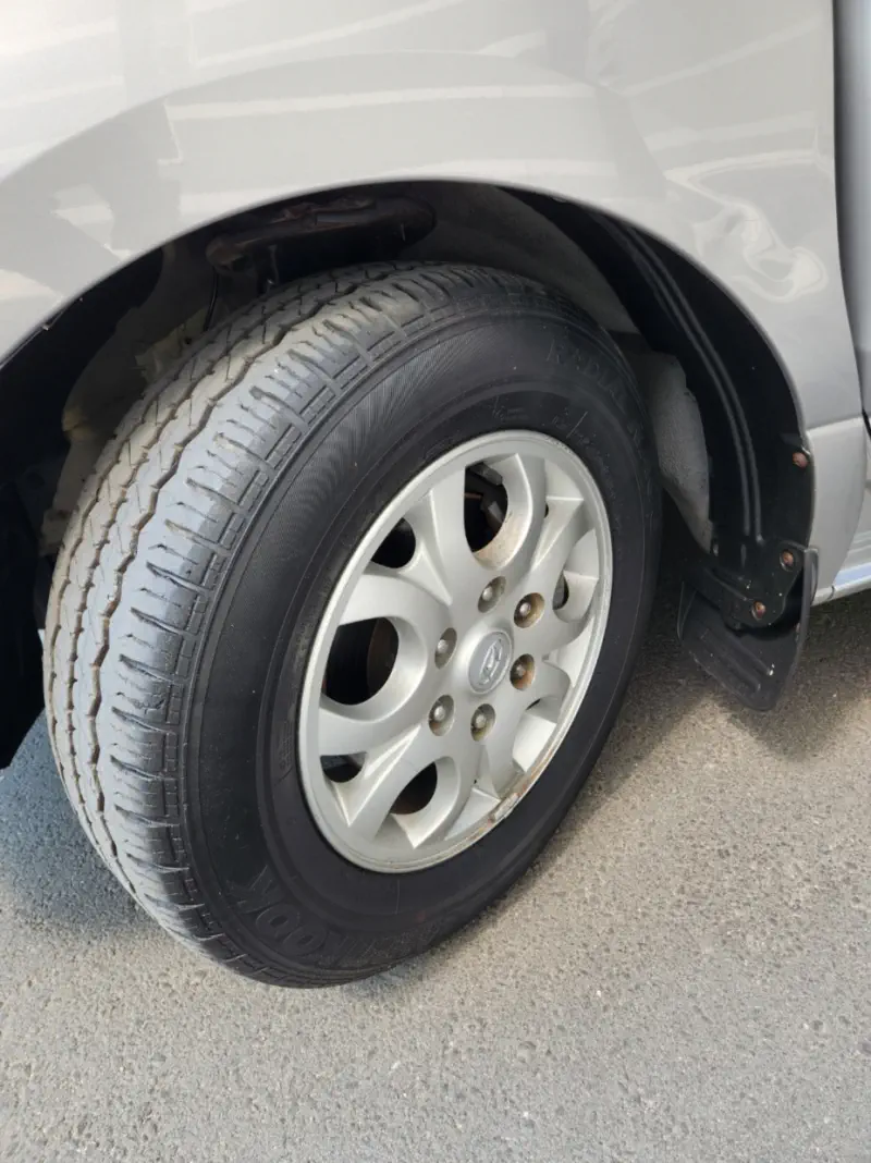 Hyundai Grand Starex
