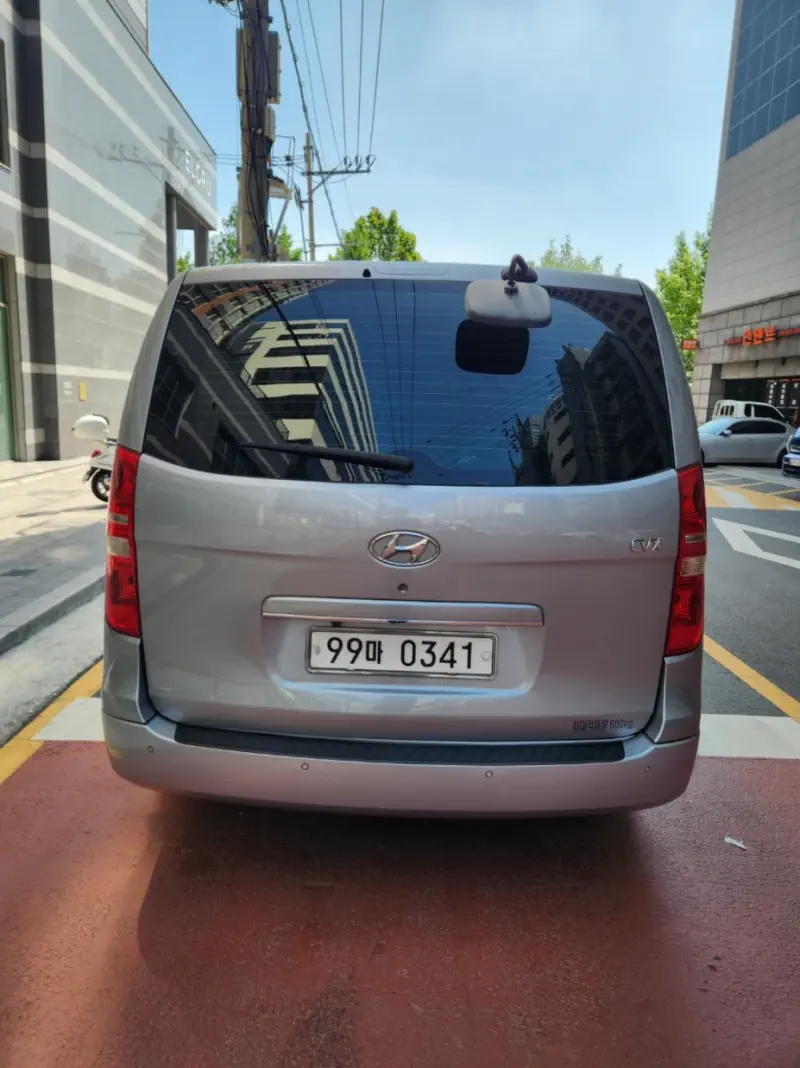 Hyundai Grand Starex