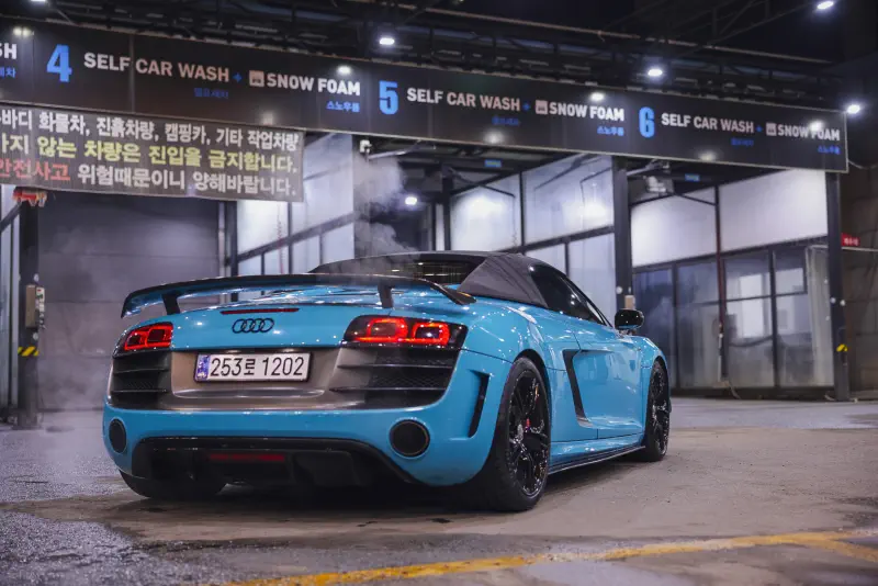 Audi R8