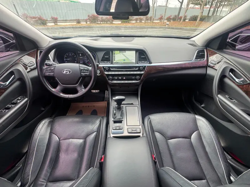 Hyundai Aslan