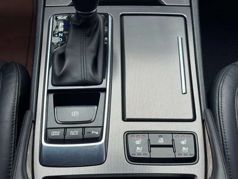 Hyundai Aslan