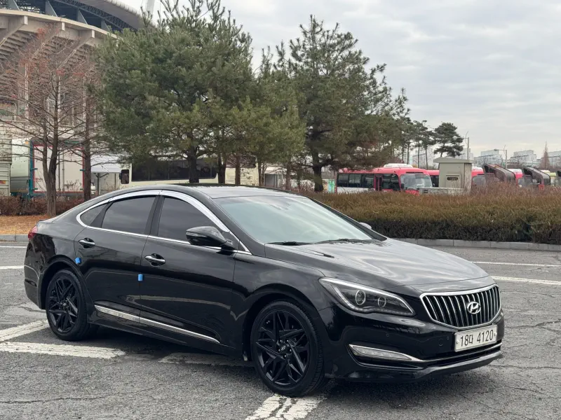 Hyundai Aslan