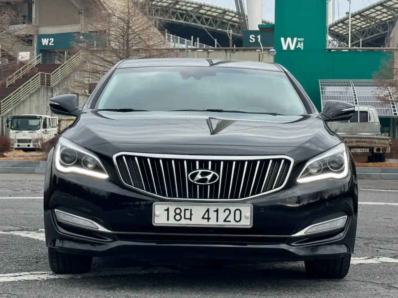 Hyundai Aslan