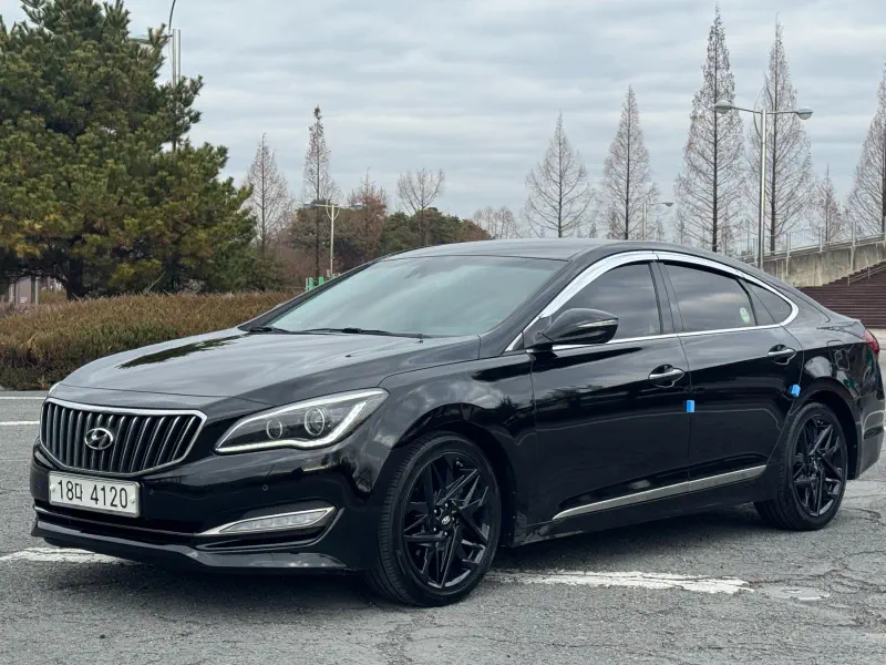 Hyundai Aslan