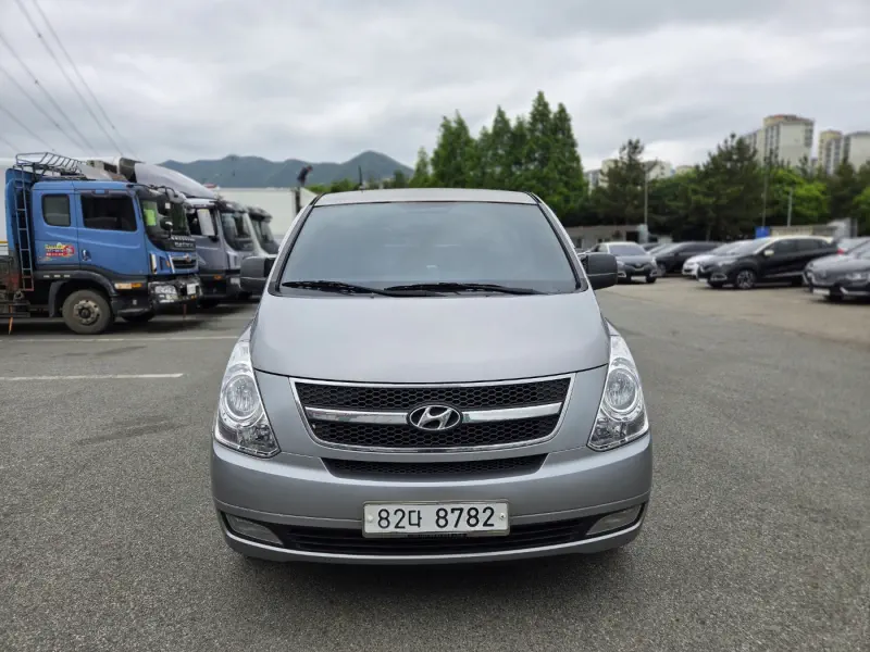 Hyundai Grand Starex