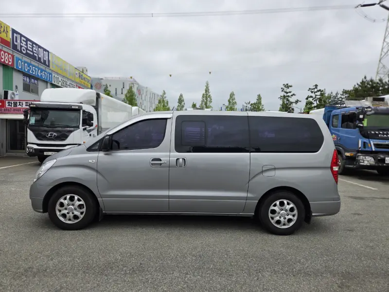 Hyundai Grand Starex