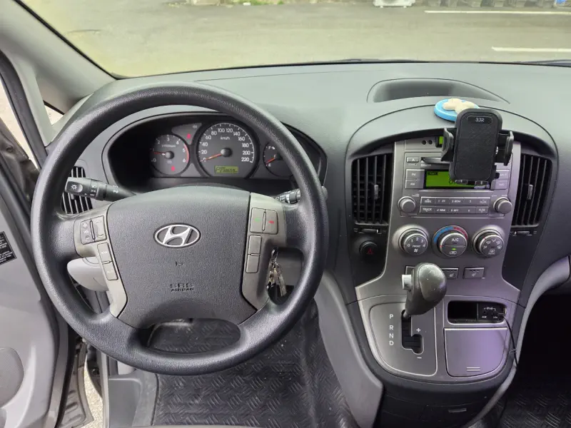 Hyundai Grand Starex