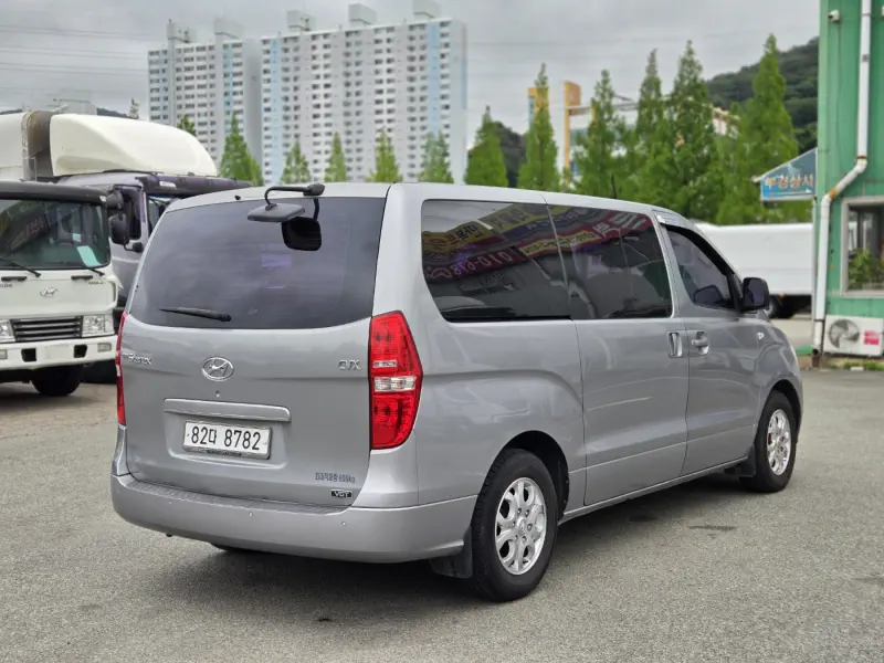 Hyundai Grand Starex
