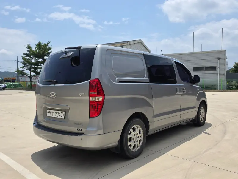 Hyundai Grand Starex