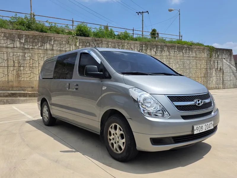 Hyundai Grand Starex