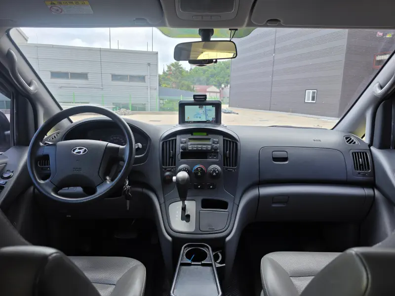 Hyundai Grand Starex