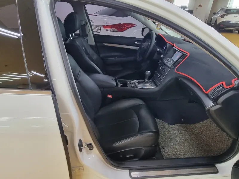 Infiniti G25