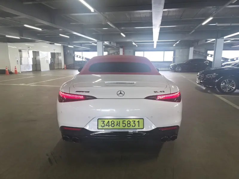 Mercedes-Benz SL-Class