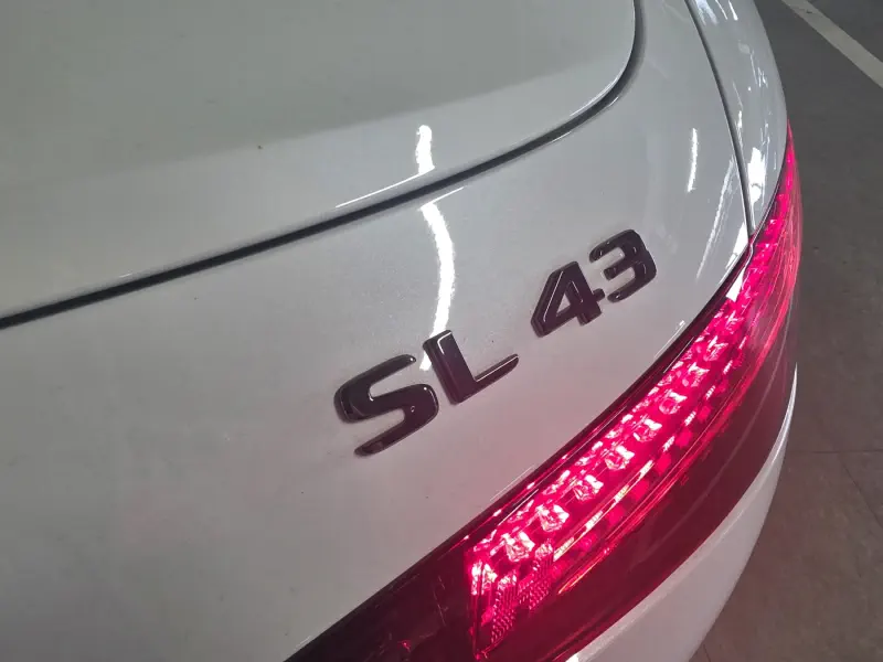 Mercedes-Benz SL-Class