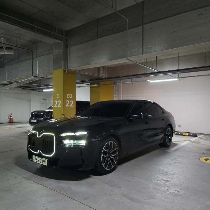 BMW 7-Series