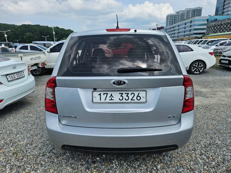 Kia Carens