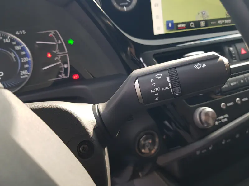 Lexus ES300h
