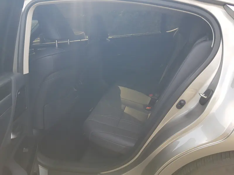 Lexus ES300h