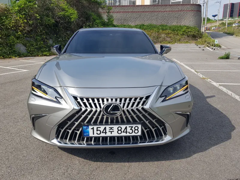 Lexus ES300h