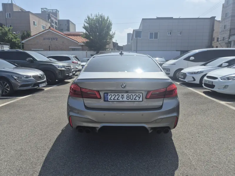 BMW M5