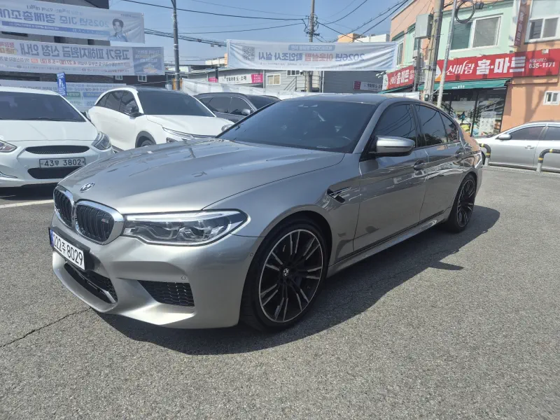 BMW M5